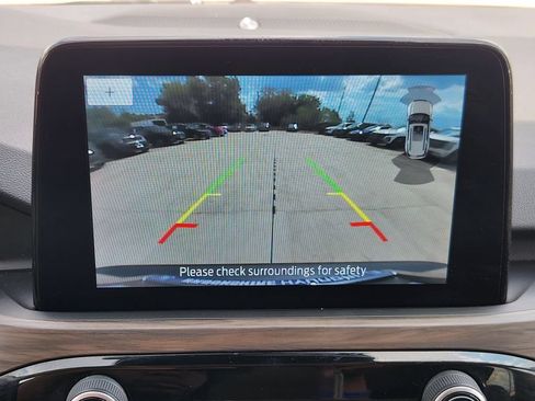Used 2020 Ford Escape Titanium FWD image 17