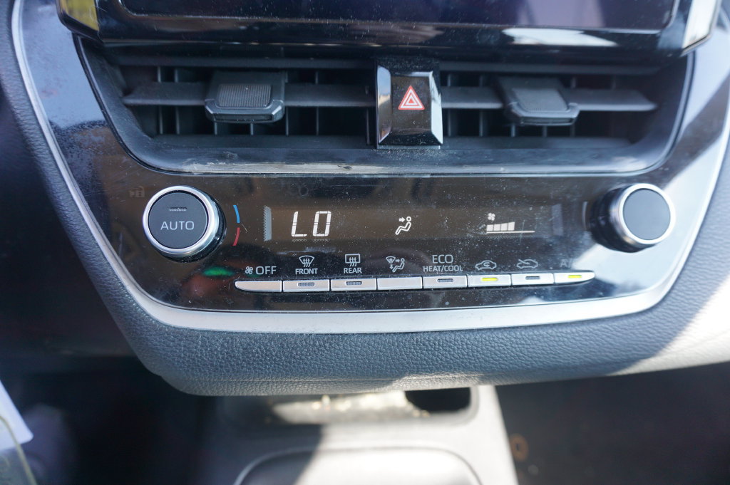 Used 2024 Toyota Corolla LE FWD image 12