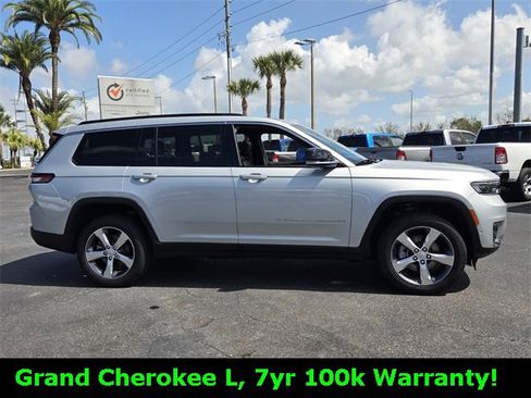 Certified 2024 Jeep Grand Cherokee L Limited w/ Luxury Tech Group II image 8