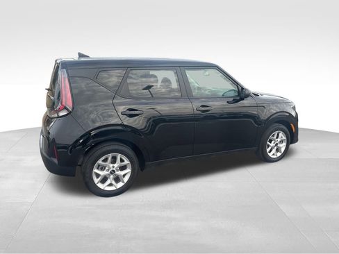 Used 2024 Kia Soul LX w/ Option Group 015 image 7