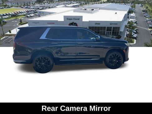 Used 2022 Cadillac Escalade Premium Luxury RWD image 16