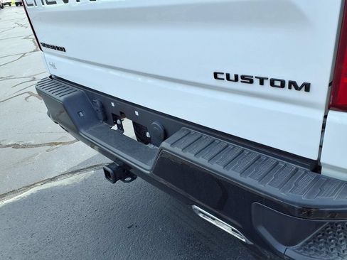 Used 2023 Chevrolet Silverado 1500 Custom Trail Boss w/ LPO, Dark Essentials Package AWD/4WD image 26