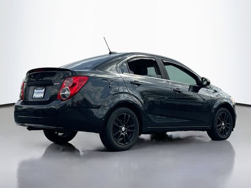 Used 2015 Chevrolet Sonic LT FWD image 2