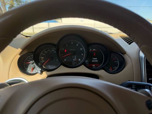 Used 2012 Porsche Cayenne Sport Utility 4D image 14