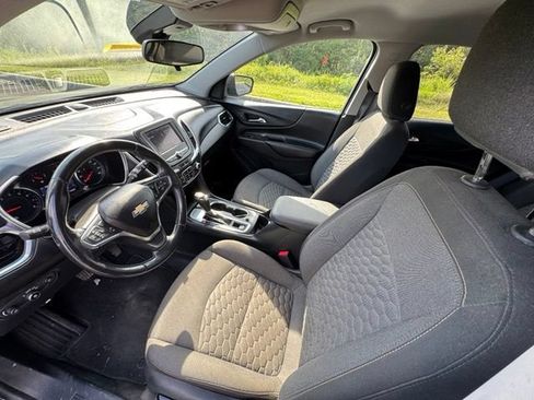 Used 2020 Chevrolet Equinox LT FWD image 14