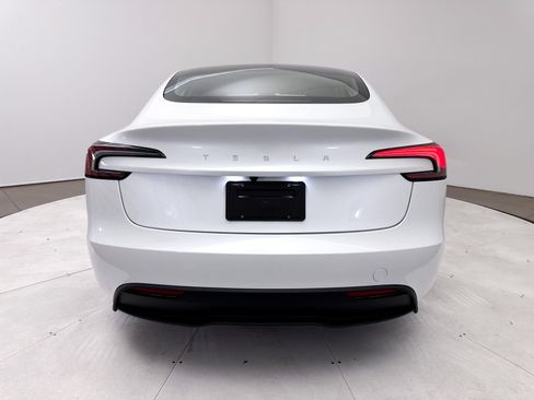 Used 2025 Tesla Model 3 Long Range RWD image 17