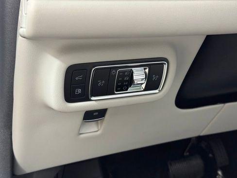 New 2026 Lincoln Nautilus Premier w/ Equipment Group 102A image 21