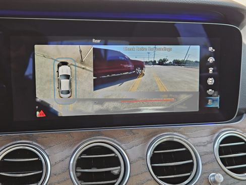 Certified 2021 Mercedes-Benz E 350 4MATIC Sedan image 19