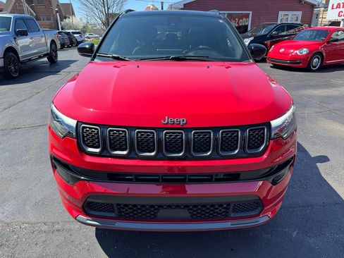 Used 2024 Jeep Compass Limited w/ High Altitude Package image 3