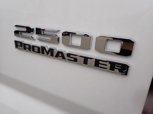 New 2026 RAM ProMaster 2500 w/ Quick Order Package 22G SLT image 7