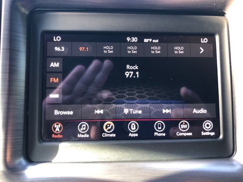 Used 2018 Dodge Challenger SXT w/ Blacktop Package image 21