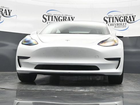 Used 2023 Tesla Model 3 Standard Range RWD image 27