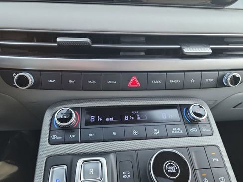 Used 2023 Hyundai Palisade SEL image 28