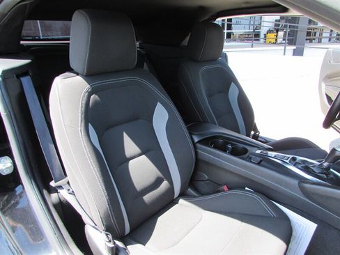 Used 2020 Chevrolet Camaro LT image 19