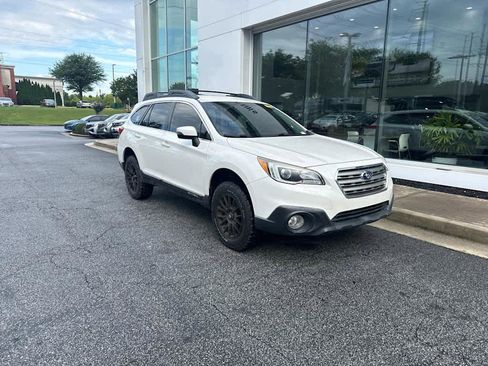 Used 2016 Subaru Outback 2.5i Premium AWD/4WD image 4
