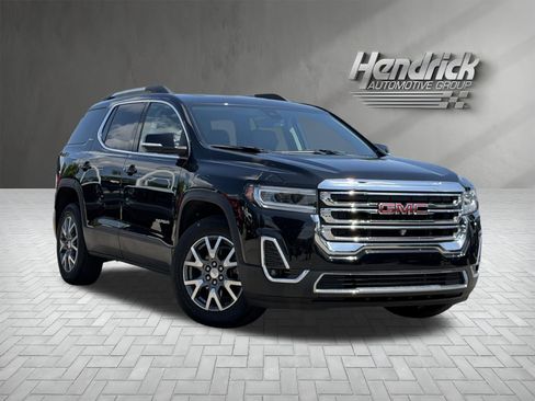 Used 2023 GMC Acadia SLT w/ Technology Package AWD/4WD image 2