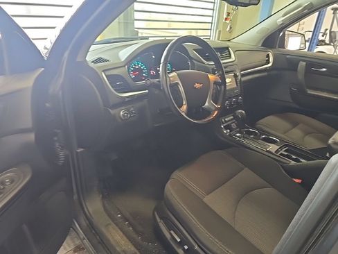 Used 2017 Chevrolet Traverse LT w/ Style and Technology Package AWD/4WD image 6