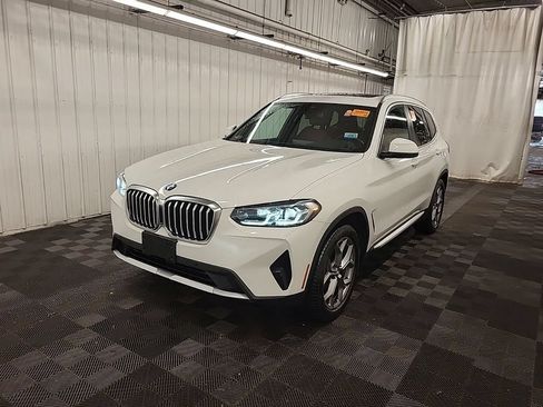 Used 2022 BMW X3 xDrive30i AWD/4WD image 2