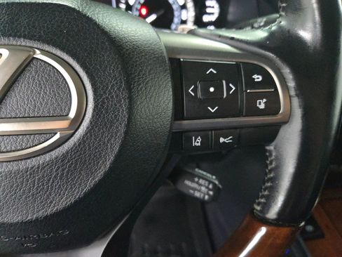 Used 2018 Lexus LX 570 4WD image 33