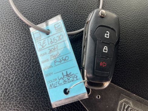 Used 2021 Ford F250 Lariat w/ FX4 Off-Road Package image 10