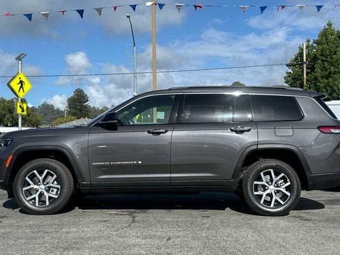 New 2025 Jeep Grand Cherokee L Limited w/ Trailer Tow Package image 7