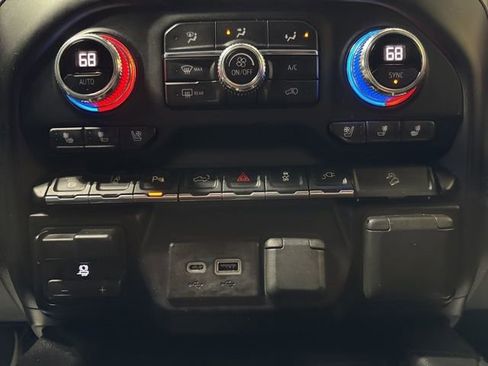 Used 2020 GMC Sierra 2500 Denali w/ Denali Ultimate Package image 15