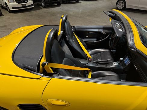 Used 2003 Porsche Boxster RWD image 4