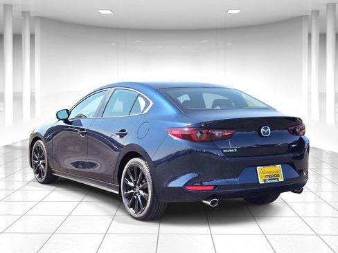 Used 2025 MAZDA MAZDA3 s image 3