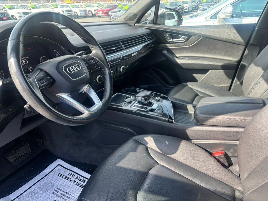 Used 2017 Audi Q7 3.0T Premium Plus AWD/4WD image 18
