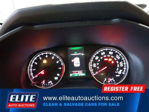 Used 2022 Toyota RAV4 LE image 13