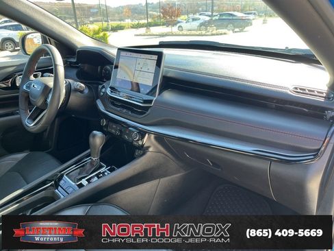 Used 2025 Jeep Compass Trailhawk w/ Trailhawk Elite Group image 28