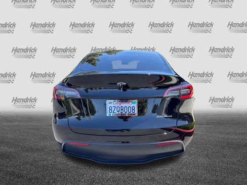Used 2022 Tesla Model Y Long Range AWD/4WD image 9