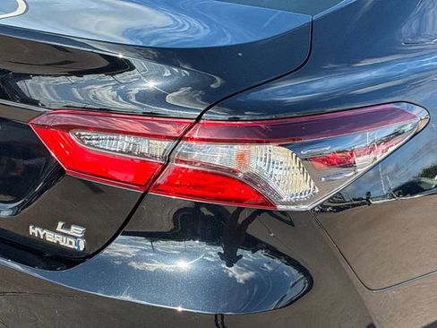 Used 2022 Toyota Camry LE FWD image 28