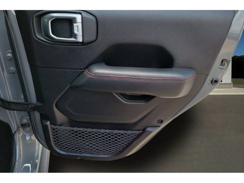 Used 2019 Jeep Wrangler Unlimited Rubicon AWD/4WD image 38
