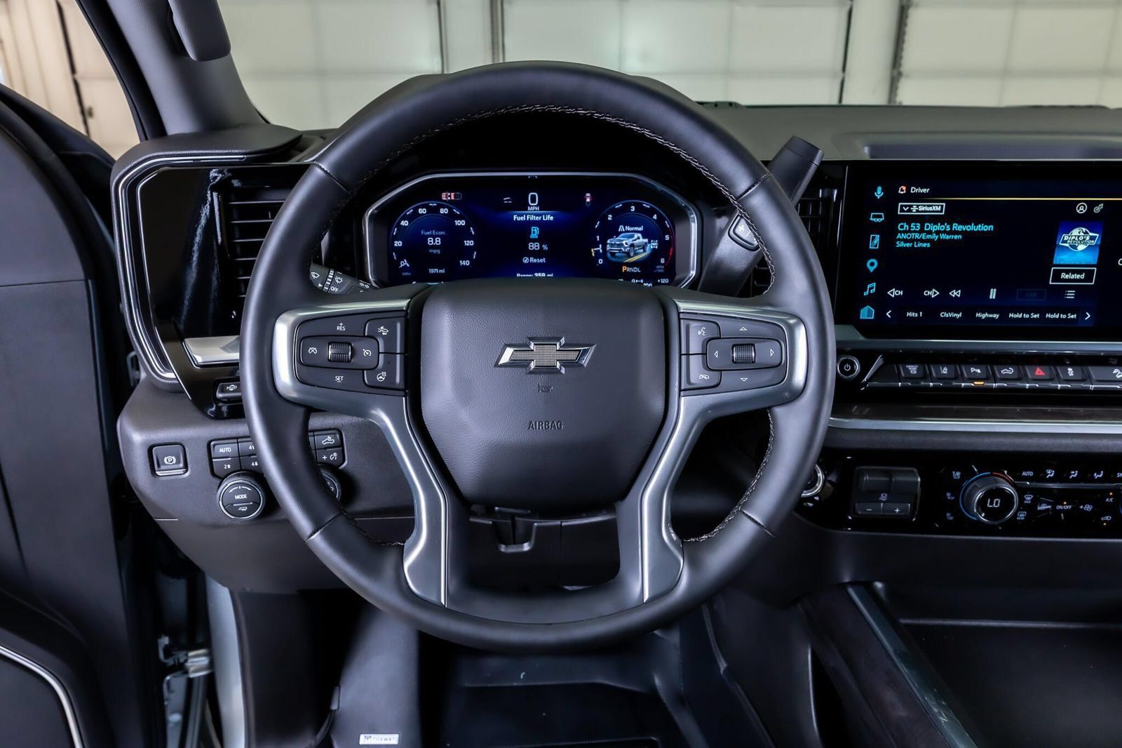 Used 2026 Chevrolet Silverado 2500 LTZ w/ LTZ Plus Package AWD/4WD image 17