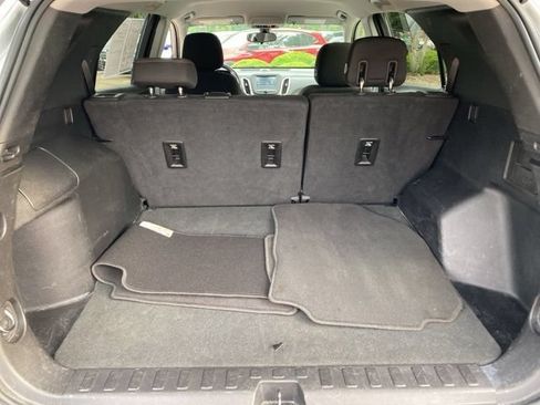 Used 2018 Chevrolet Equinox LT FWD image 27