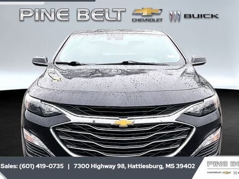 Used 2023 Chevrolet Malibu LT image 3