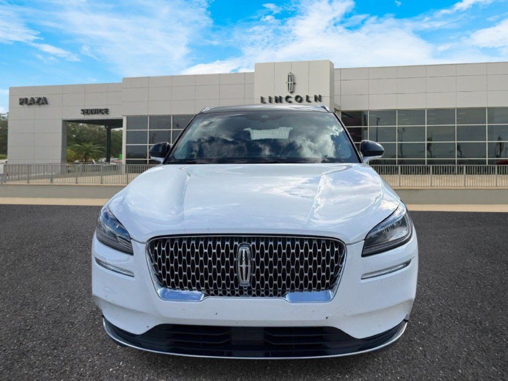 Used 2022 Lincoln Corsair AWD w/ Premium Package image 8