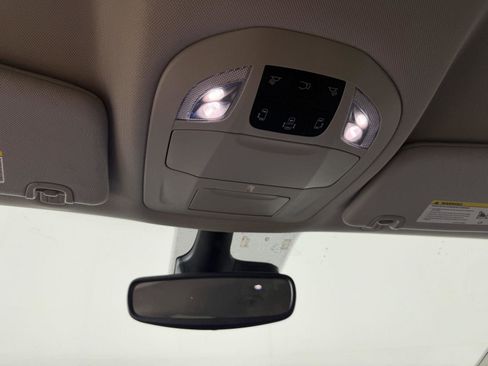 Used 2023 Chrysler Pacifica Touring-L AWD/4WD image 24