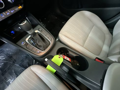 Used 2023 Hyundai Kona SEL FWD image 22
