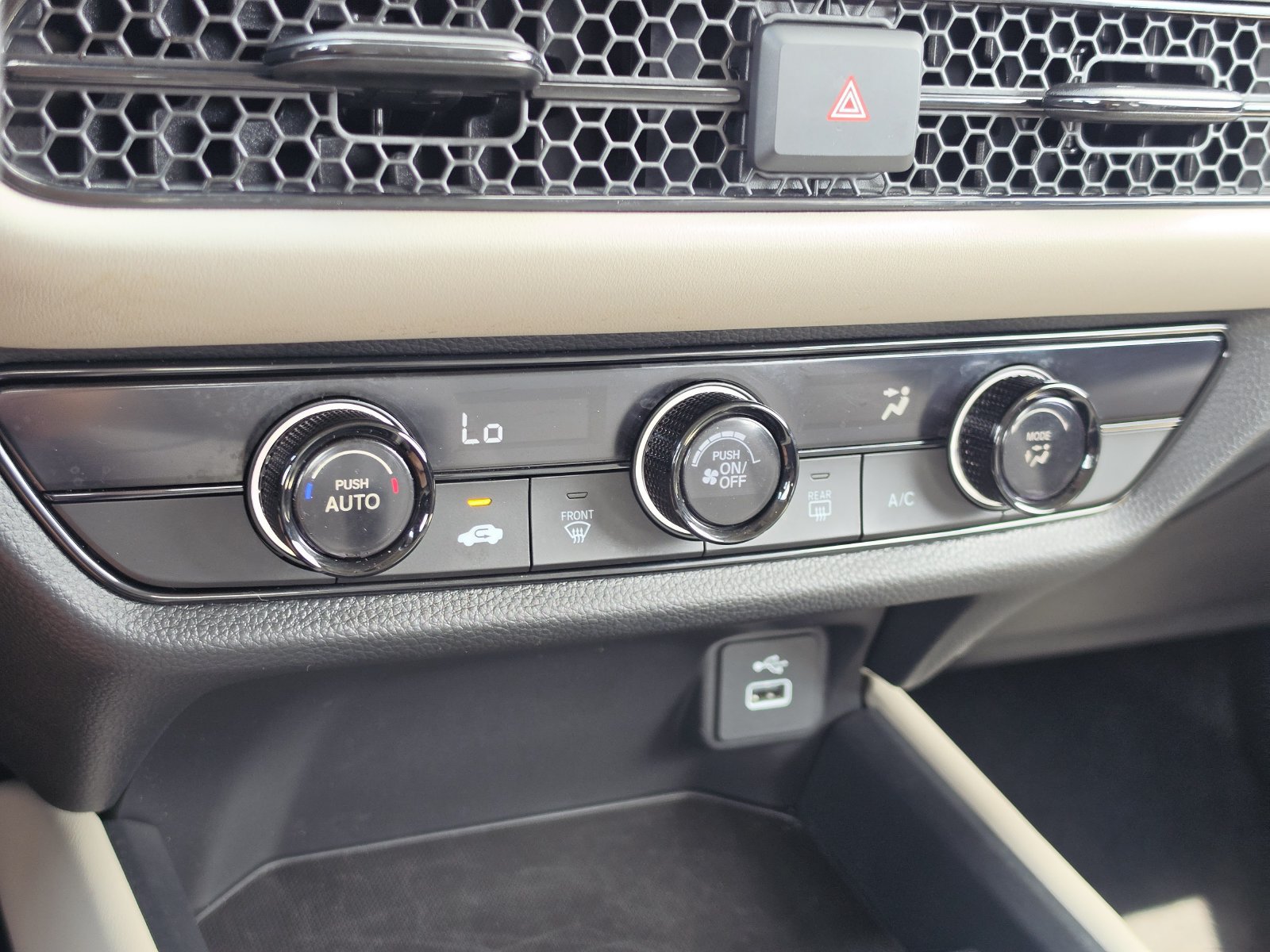 Certified 2025 Honda HR-V LX image 22