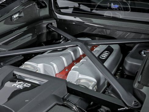 Used 2020 Audi R8 V10 image 17
