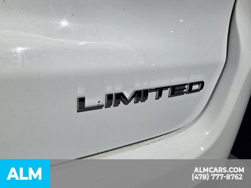 Used 2025 Jeep Compass Limited AWD/4WD image 12