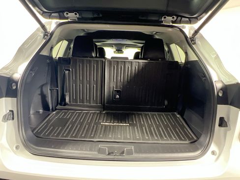 Used 2026 Toyota Highlander XLE AWD/4WD image 33