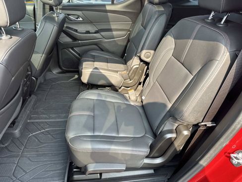 Certified 2023 Chevrolet Traverse RS w/ LPO, Floor Liner Package AWD/4WD image 11