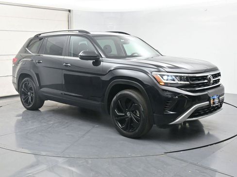 Used 2023 Volkswagen Atlas SE w/ Panoramic Sunroof Package AWD/4WD image 31