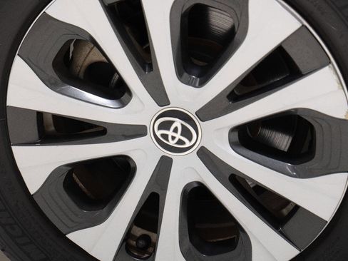 Used 2020 Toyota Corolla LE image 72