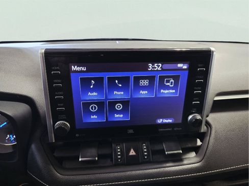 Used 2022 Toyota RAV4 XLE Premium AWD/4WD image 21
