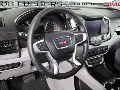 Certified 2024 GMC Terrain SLT w/ Infotainment Package II AWD/4WD image 13