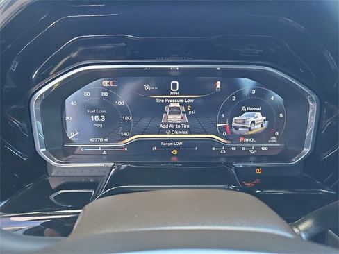 Certified 2024 GMC Sierra 1500 SLT image 28